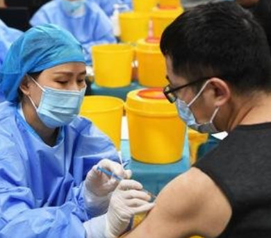 青岛市南区“柔性摊派疫苗注射任务”不可取，当地教体局对此是如何回应的？