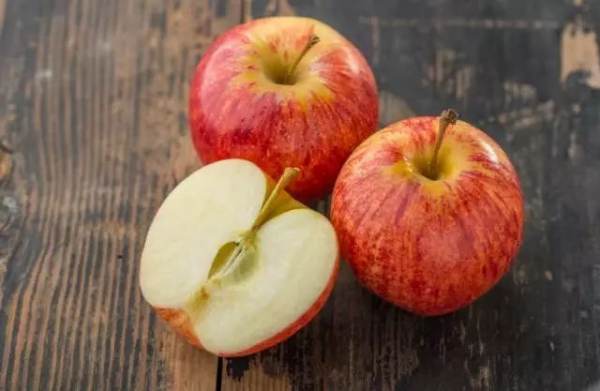 早上空腹吃苹果对身体有什么好处或坏处